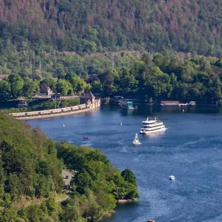 Das Haus Am See Ferienunterkunft 2 Mit Eigenes Bad Pensión